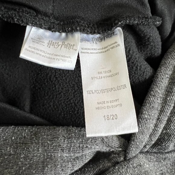 Harry Potter Hufflepuff Hogwarts Alumni Hoodie Girls Size 18/20 Gray Polyester - Picture 3 of 3